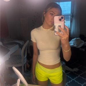 LULULEMON NEON SPEED UPS SIZE 4 2.5